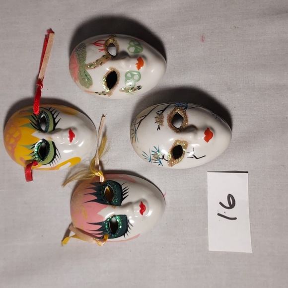 Vintage Hand Painted Carnival Face Masks Ceramic Set of 4 - Picture 1 of 9